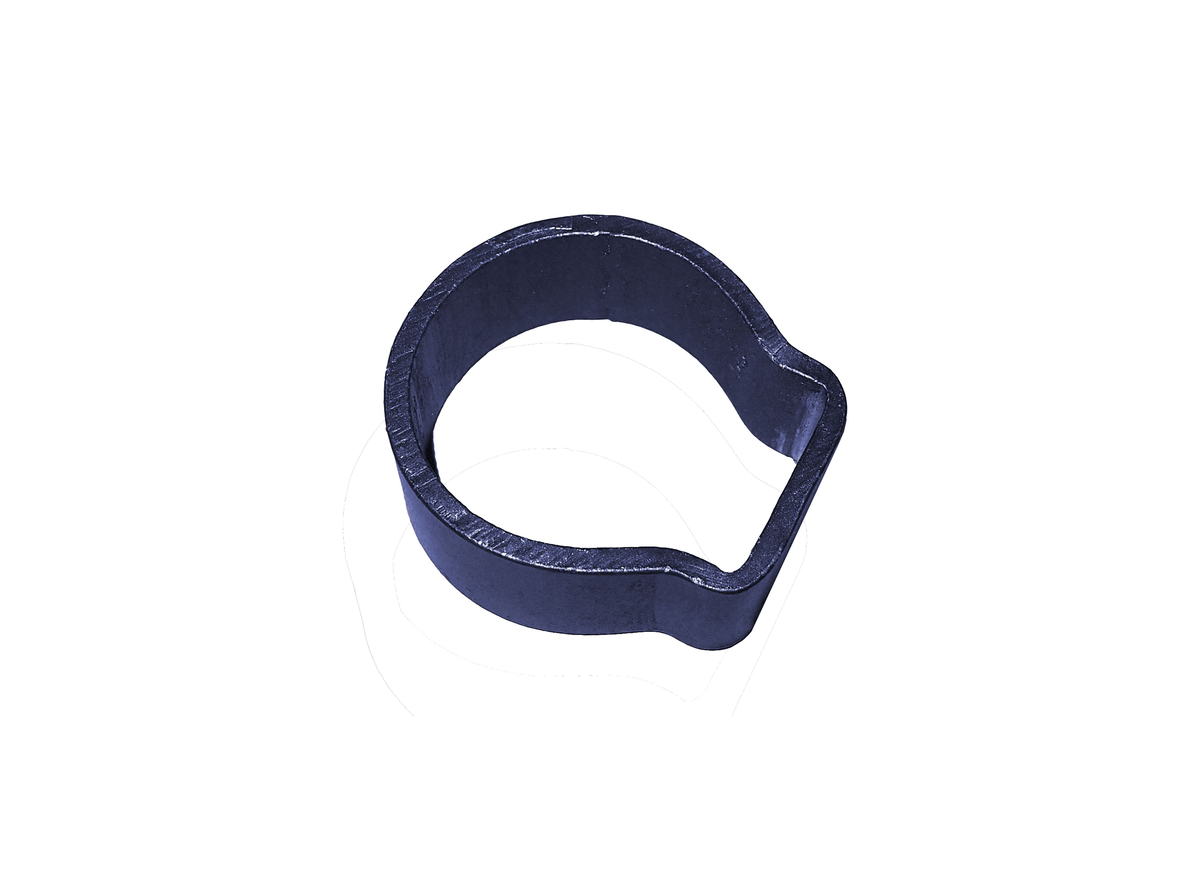 Ring for handle attachment to pondcleaners